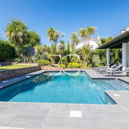 Gorgeous Garden And Heated Pool Апартаменты Англе